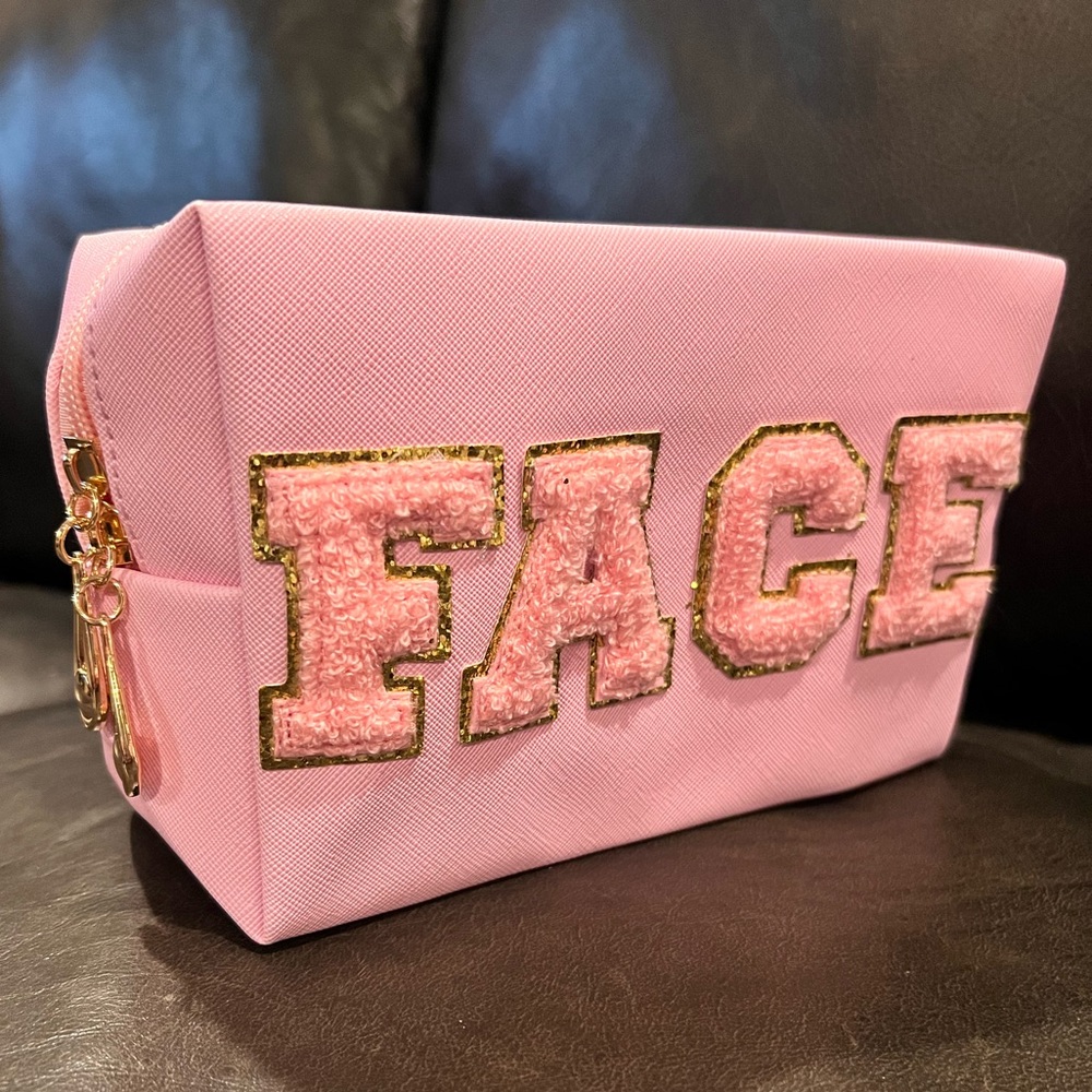 Face Essentials Makeup Bag